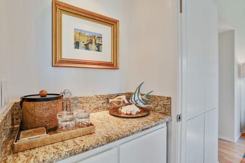 Wet Bar leading to Master Bedroom