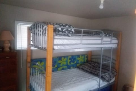 2 bedrooms, iron/ironing board, travel crib, free WiFi