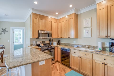 Kitchen with latest appliances