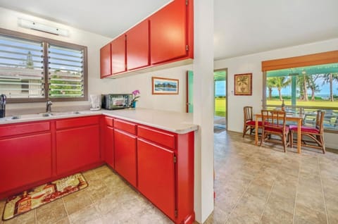 KEO - Simple, clean spaces for all your things.