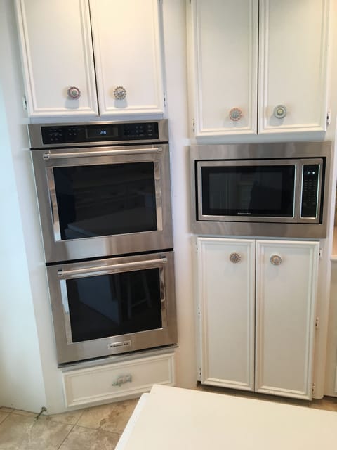 Double ovens and microwave