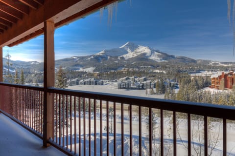 Covered Deck with amazing views of Lone Peak and Lake Levinsky