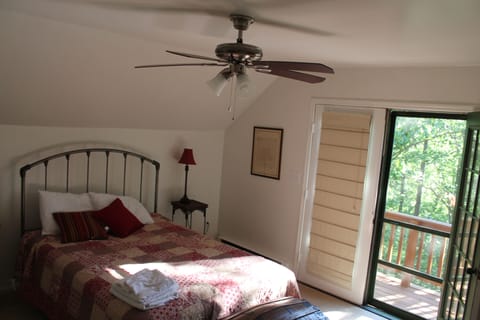 1 bedroom, iron/ironing board, free WiFi