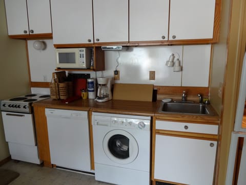 Basic full kitchen & full washer/dryer!