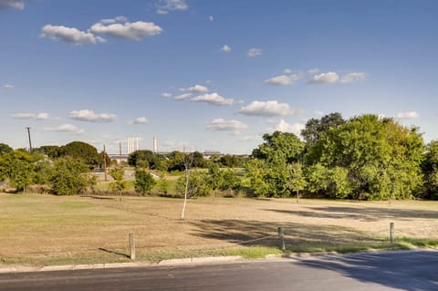 View from Driveway of Los Olmos golf course and Quarry market 
