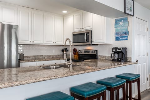 Strand Castle Kitchen Dauphin Island