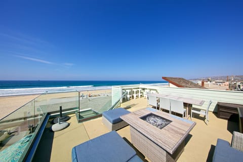 Beautiful deck w/ fireplace - 360 degree views