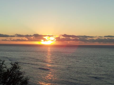 Sunrise at Diamond Head - just a 5 minute walk from house
