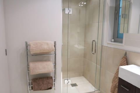 En-suite bathroom