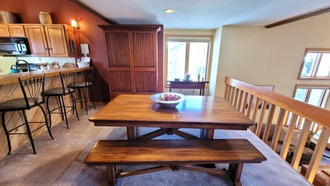 Fun counter and bench seating to fit the entire family.