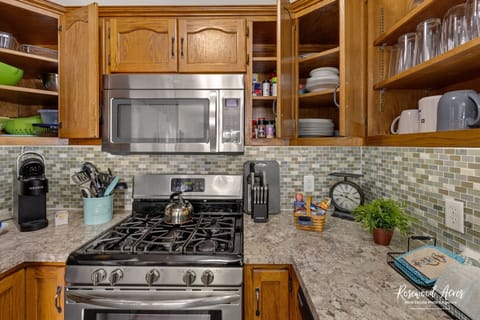 All the eating utensils that fully stocked for your family's enjoyment