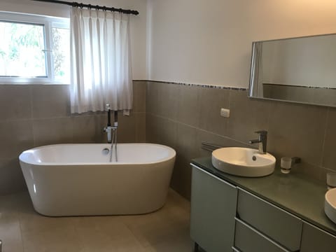 Bathroom | Bathtub, bidet, towels