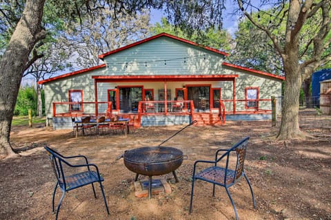 Helotes Vacation Rental | 2BR | 2BA | 1,800 Sq Ft | Steps to Enter