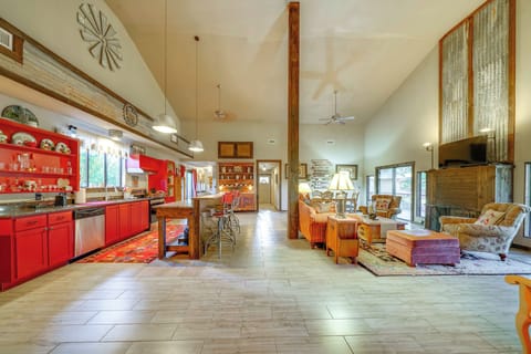 Living Room & Kitchen | Flat-Screen TV | Cooking Basics