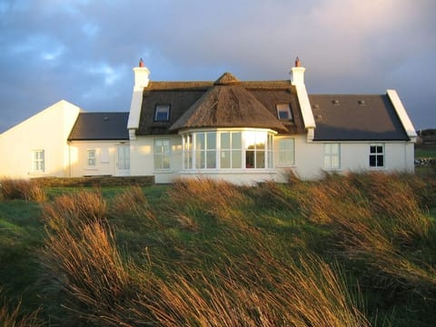 The cottage facing the sea.