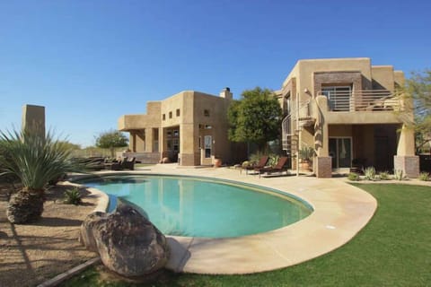 Completely Private Pool, Outdoor Living Room and garden area set on over 1 acre 