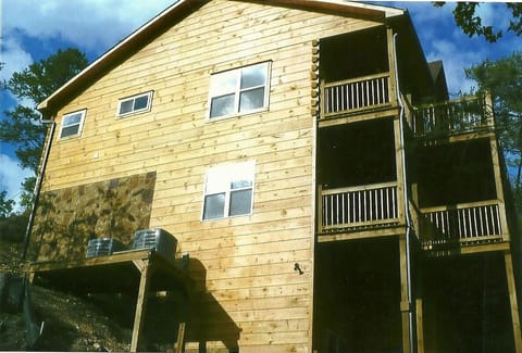 View from the lower level driveway and entrance.