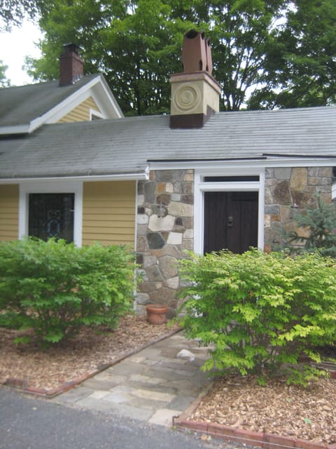 The Cottage entrance