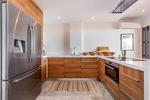 brand new kitchen in this sea views luxury duplex by Puerto Banus