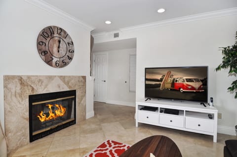 Smart TV, fireplace, DVD player