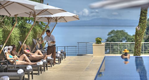 Outdoor pool, an infinity pool