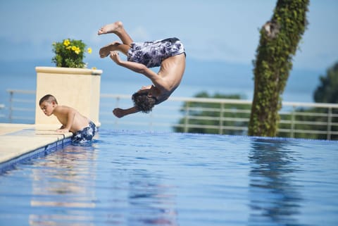 Outdoor pool, an infinity pool