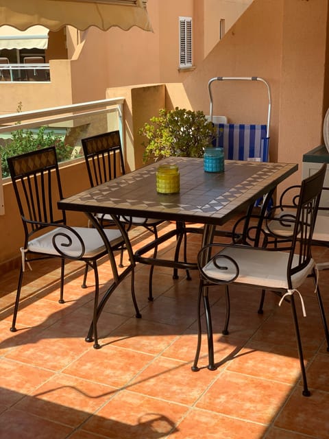 Outside table and chairs