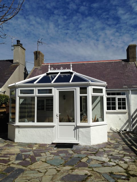Conservatory, rear of property