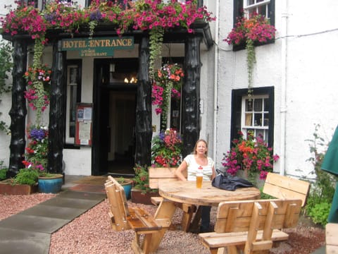 The Moulin Inn-what better place to do the xword?