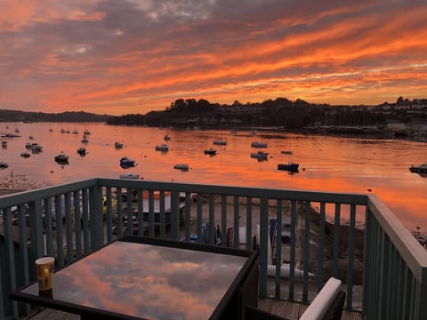 Every sunset is different. 