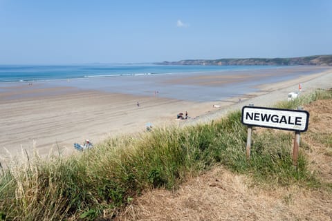 Beach nearby, beach towels