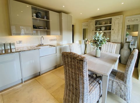 Kitchen - fully equipped