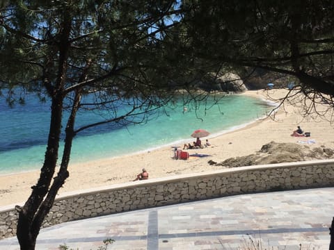 Sun loungers, beach towels