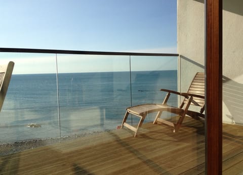 Upper floor front terrace