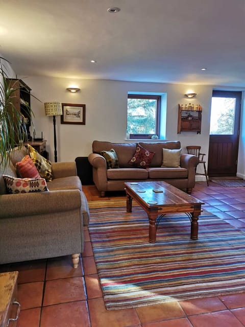 Kitchen day room - seating area