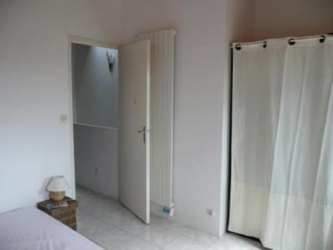 1 bedroom, iron/ironing board