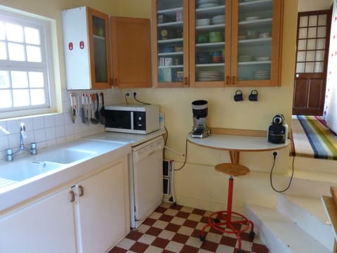 Kitchen 2