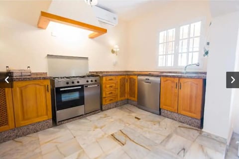 Villa Buenavista Malaga, Calle Guillermo Tell 16, Malaga