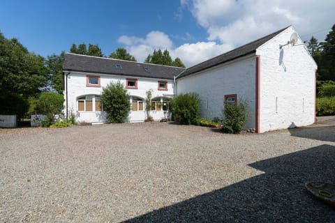 Courtyard of the Lorn Mill with Vorlich Cottage