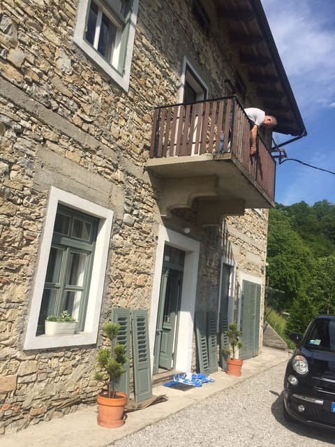 Repainting the woodwork 2019