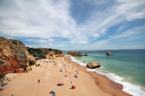 Beach nearby, beach towels