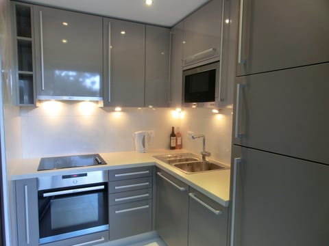 The separate fitted kitchen, fully equipped