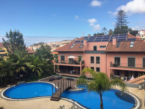 Two Bedroom Apartment in Living Funchal 