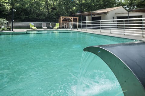 Outdoor pool, an infinity pool