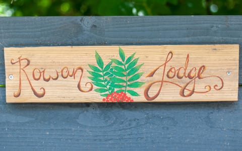 Welcome to Rowan Tree Lodge