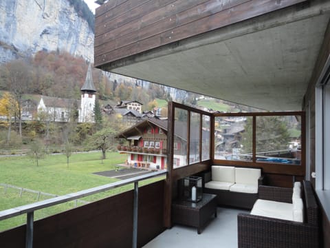 Balcony seating area