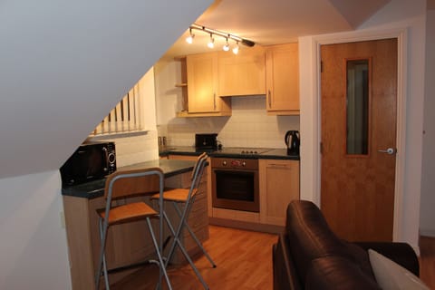 KItchen/breakfast area