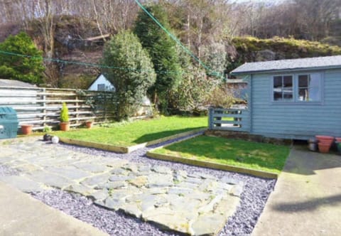 Sunny and private back garden