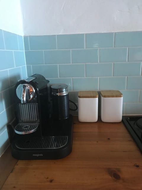... and Nespresso coffee machine. There is also a cafetierre and hob expresso.