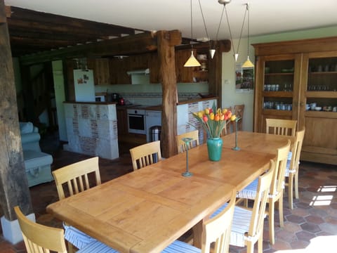 Dining room area and kitchen
